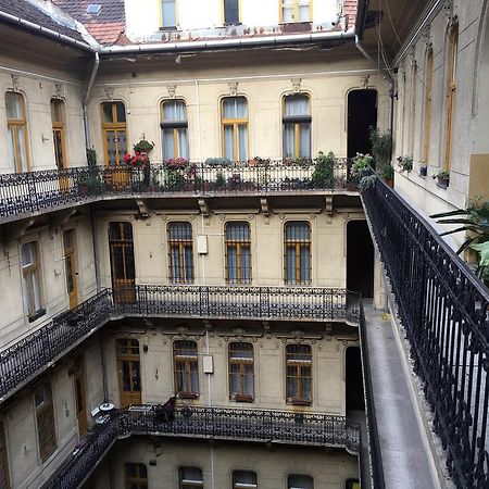 Klauzál Apartman Budapeste Exterior foto